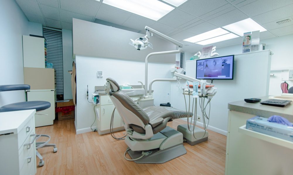 Steier Dental Implants & Prosthodontics, Dr Carolina Steier DMD