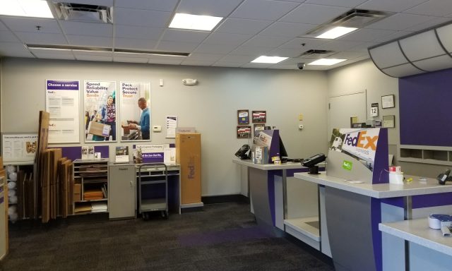 FedEx Ship Center