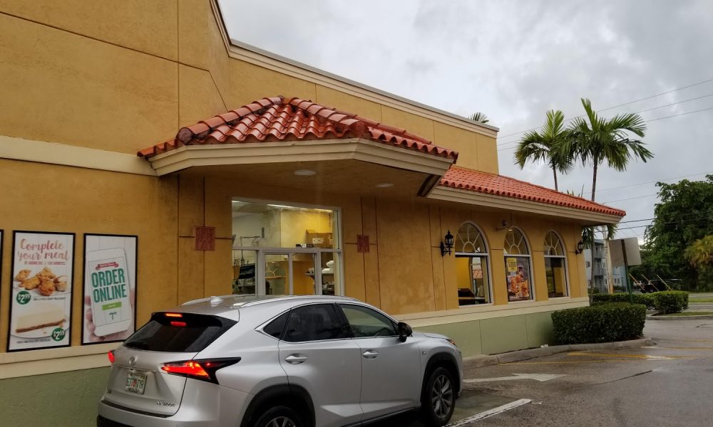 Pollo Tropical