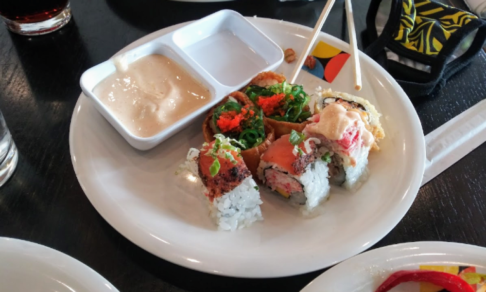 Santo's Modern American Buffet & Sushi