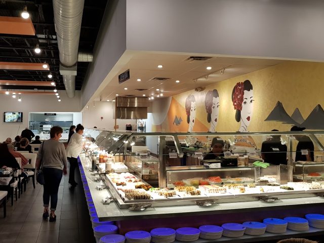 Santo’s Modern American Buffet & Sushi