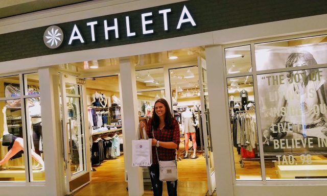 Athleta – with Curbside Pickup