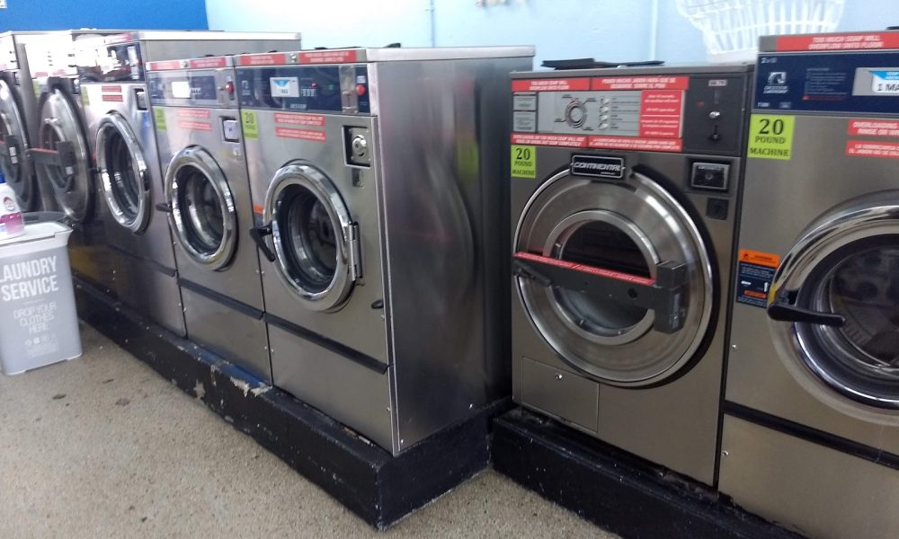 Coin Laundry '' Boca Laundrymax ''