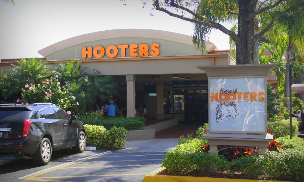 Hooters