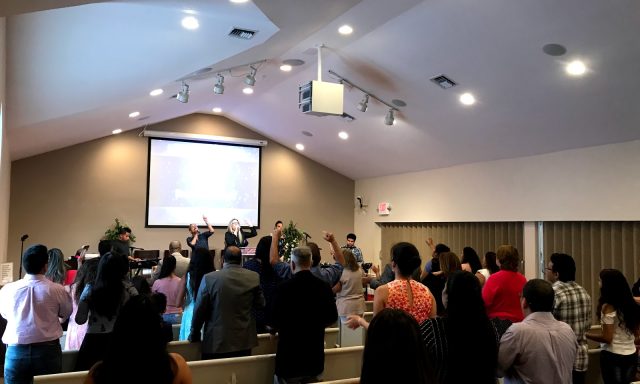 Iglesia Hispana Manantial de Vida Boca Raton