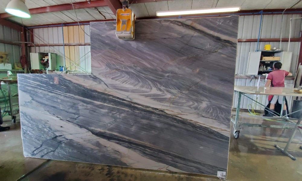 STONE MALL Quartz * Granite * Marble