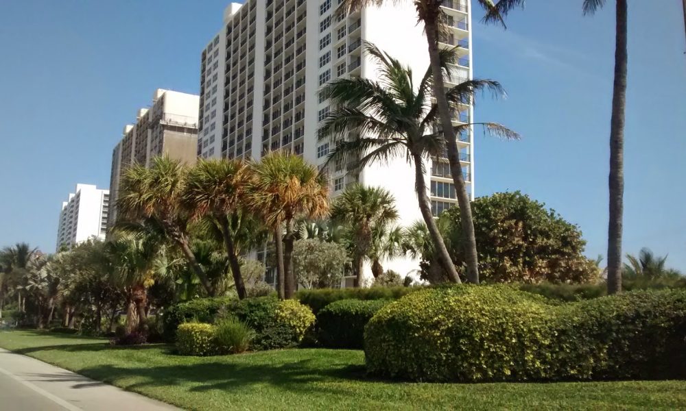 Emerald Seas Beach Club