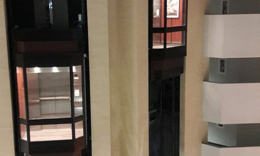 Twin Palms Restaurant