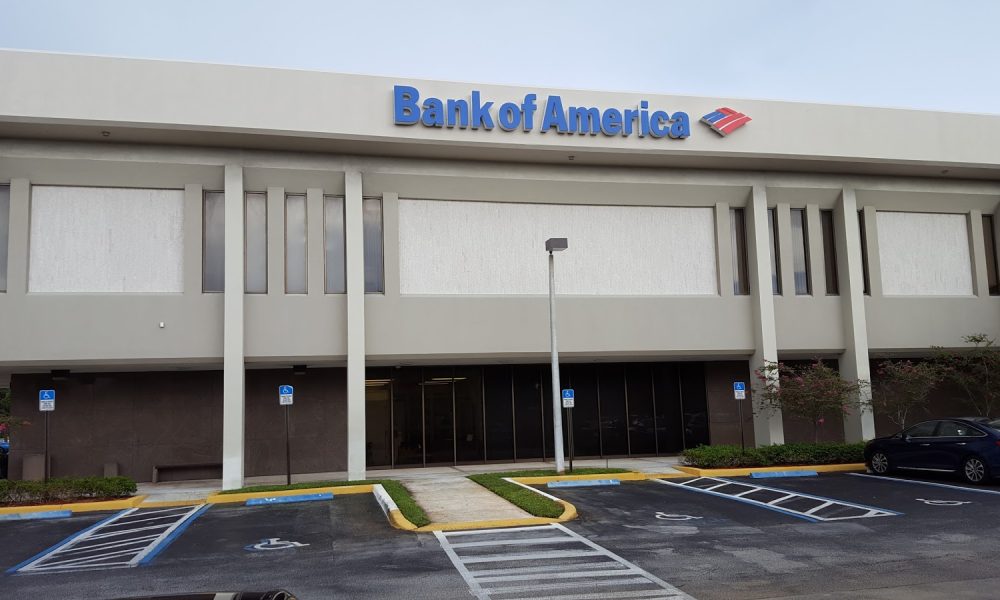 Bank of America (with Drive-thru ATM)