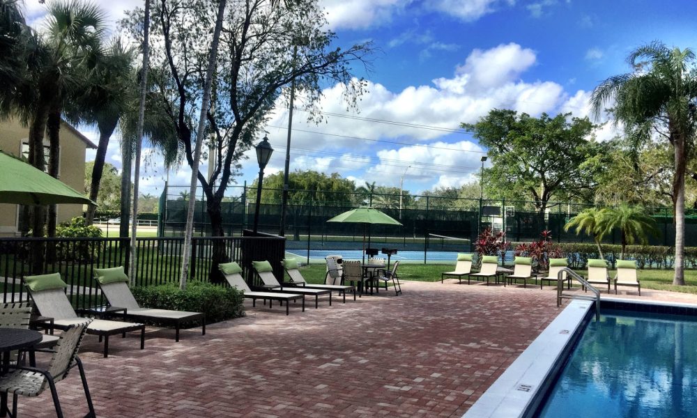 Crystal Palms Apartments