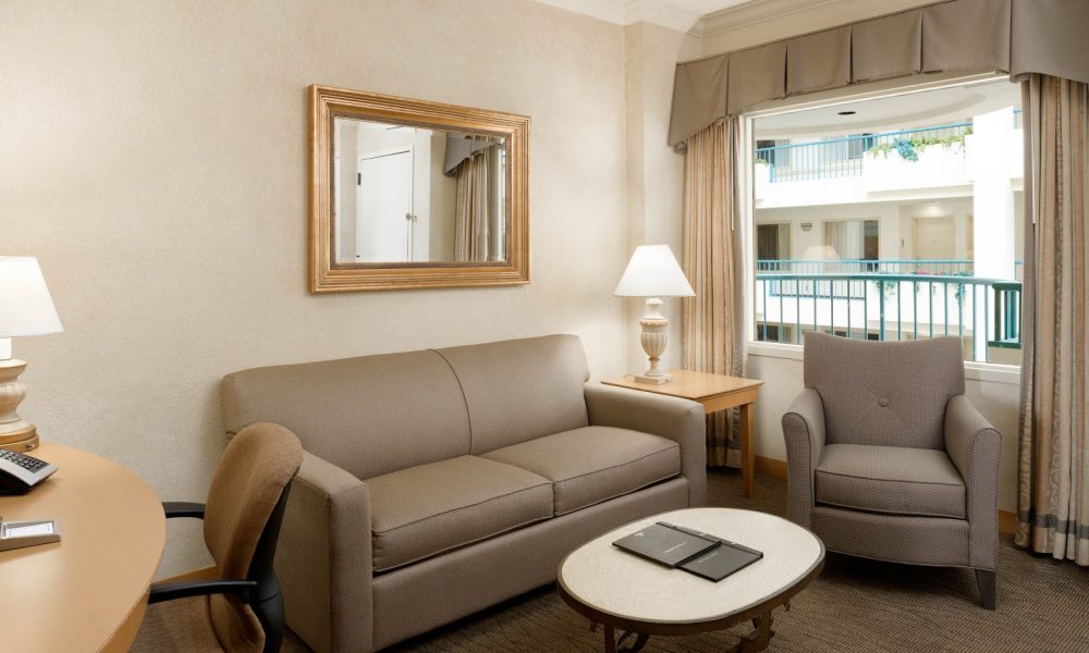 Hilton Boca Raton Suites