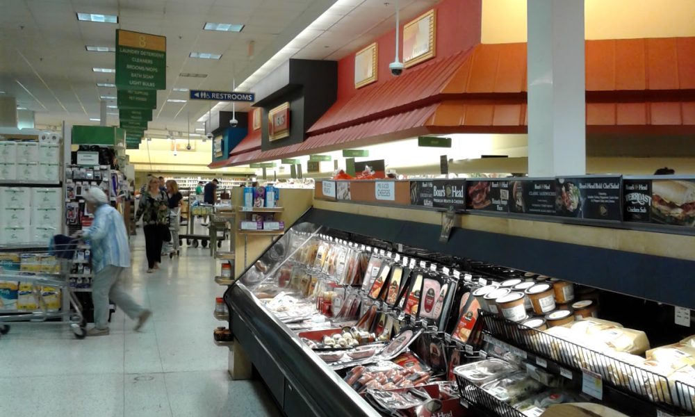 Publix Super Market at Woodfield Plaza