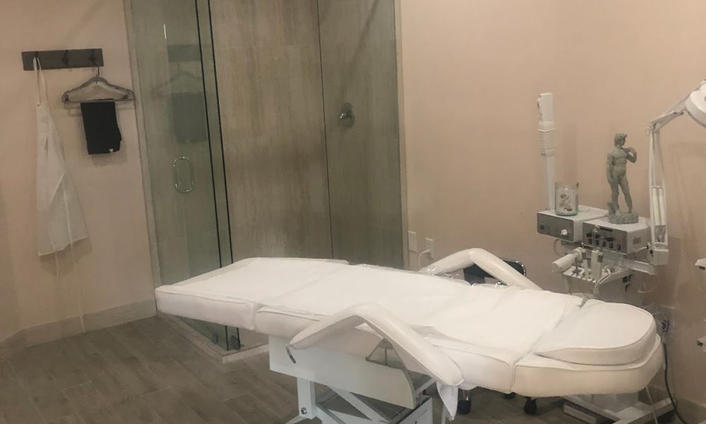 Breakroom Men's Salon & Spa