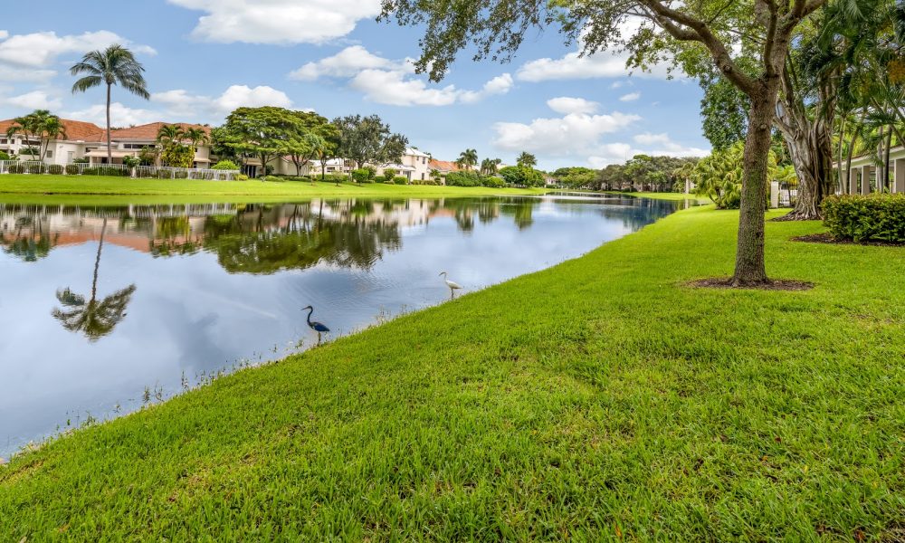 Mizner Court Apartments