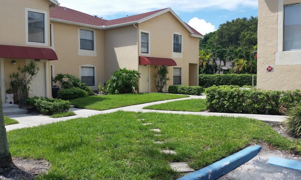 Savannah Place Apartments & Townhomes