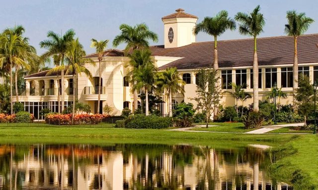 Woodfield Country Club