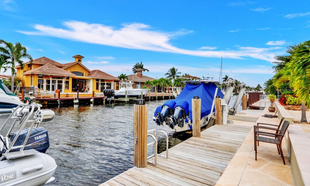 Your Home Sold Guaranteed Realty Services - Kristin & Mark Stampini