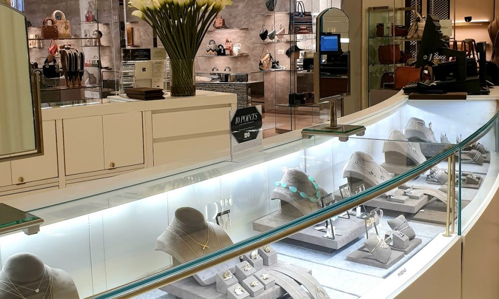Saks Fifth Avenue