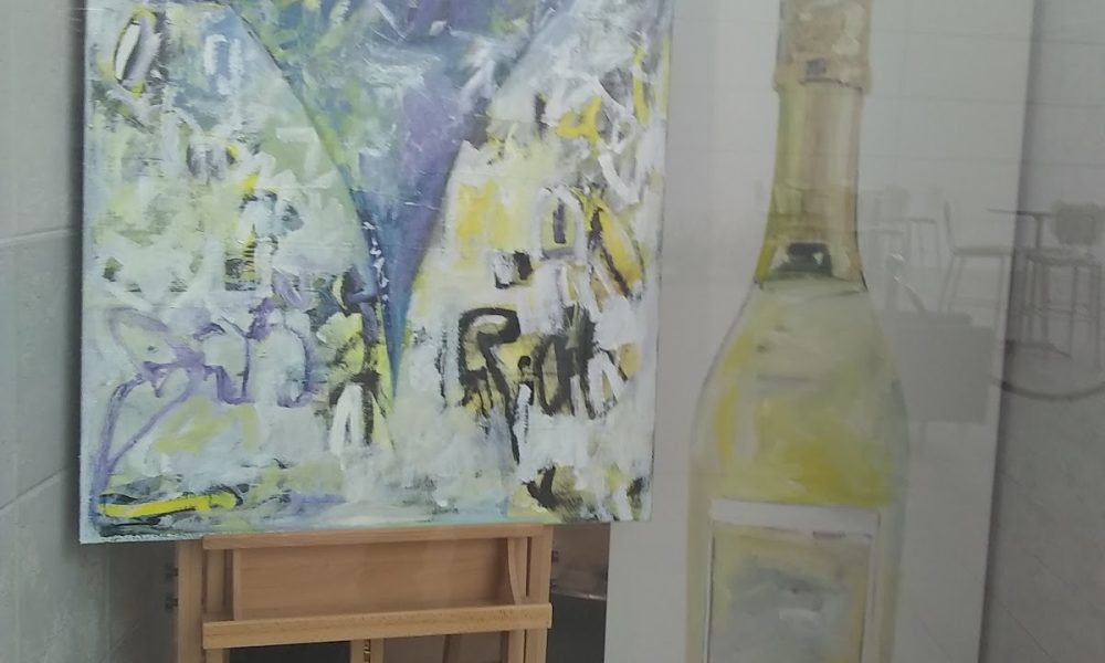 The gallery lounge
