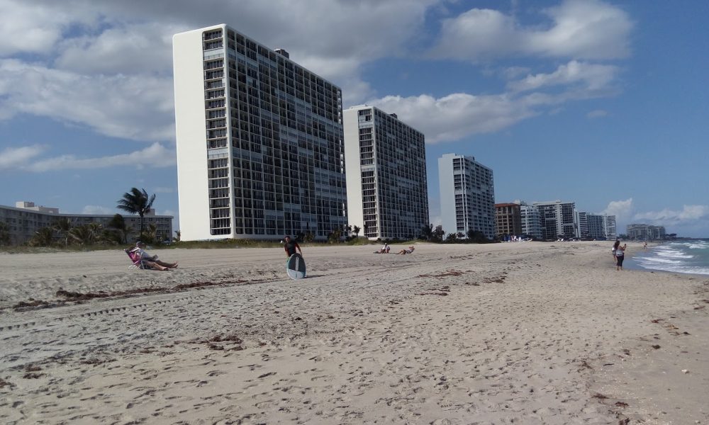 Emerald Seas Beach Club