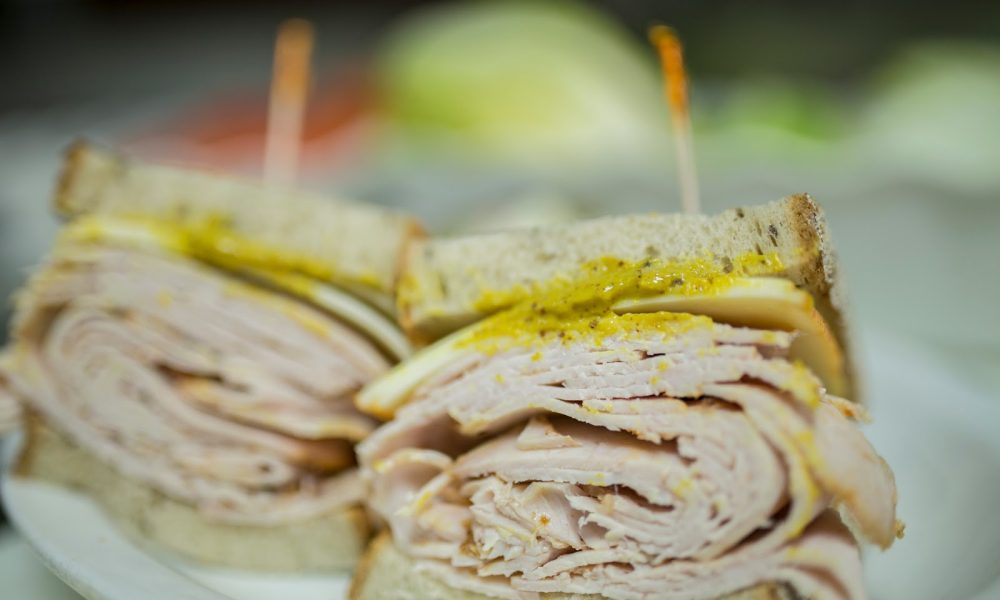 Zinger's Deli
